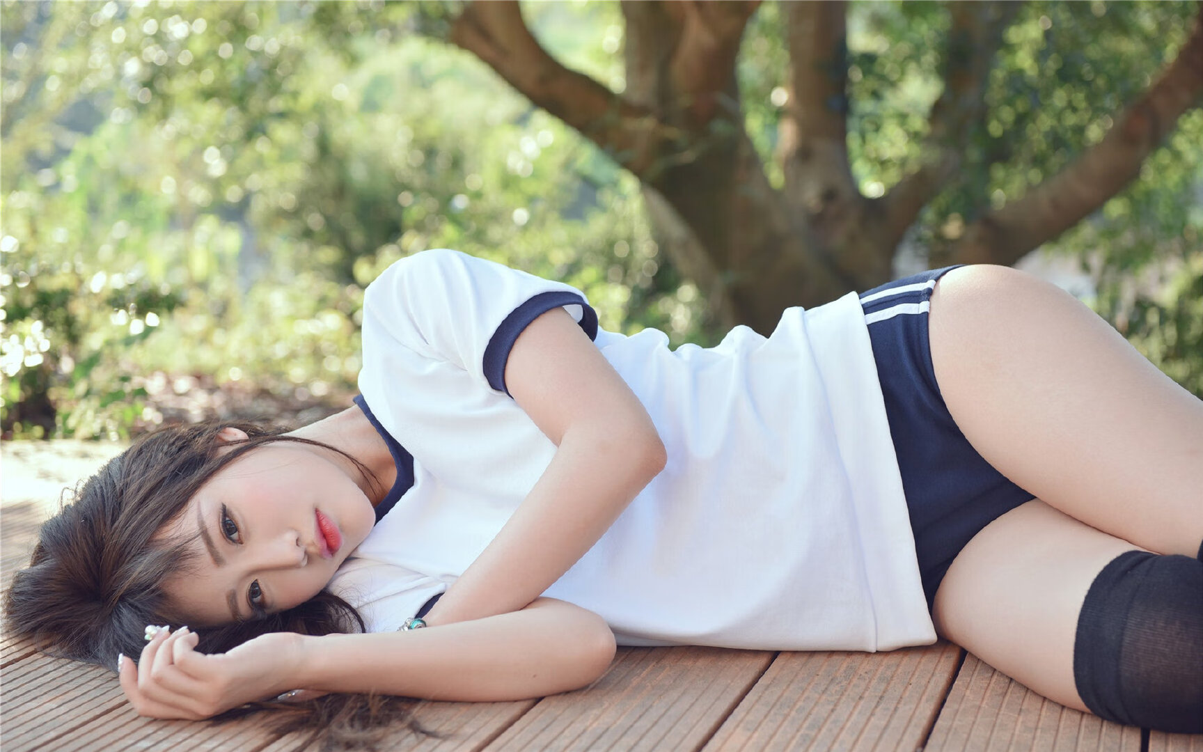 达米安·利拉德手指夜空的那一刻，芝加哥的风早已吹向远方