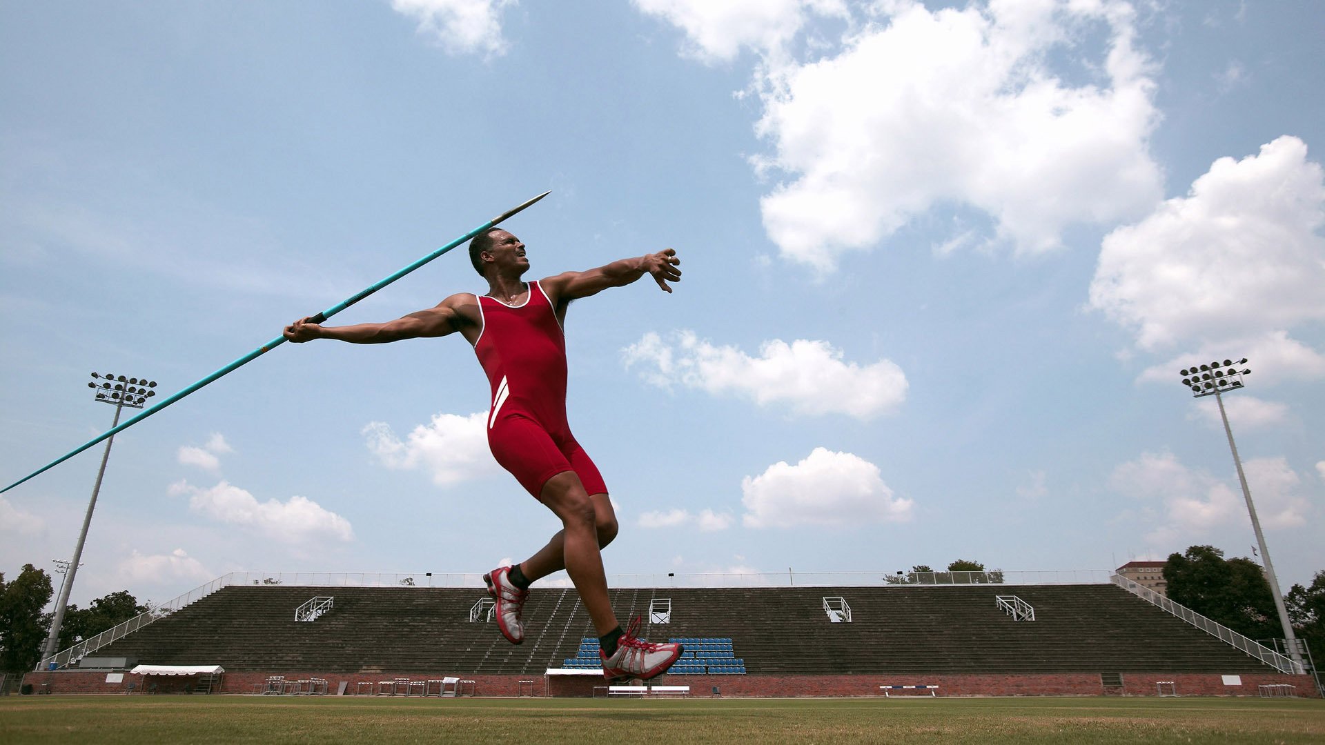 黄色潜水艇技术击沉天蓝战舰，李刚仁导演非典型碾压