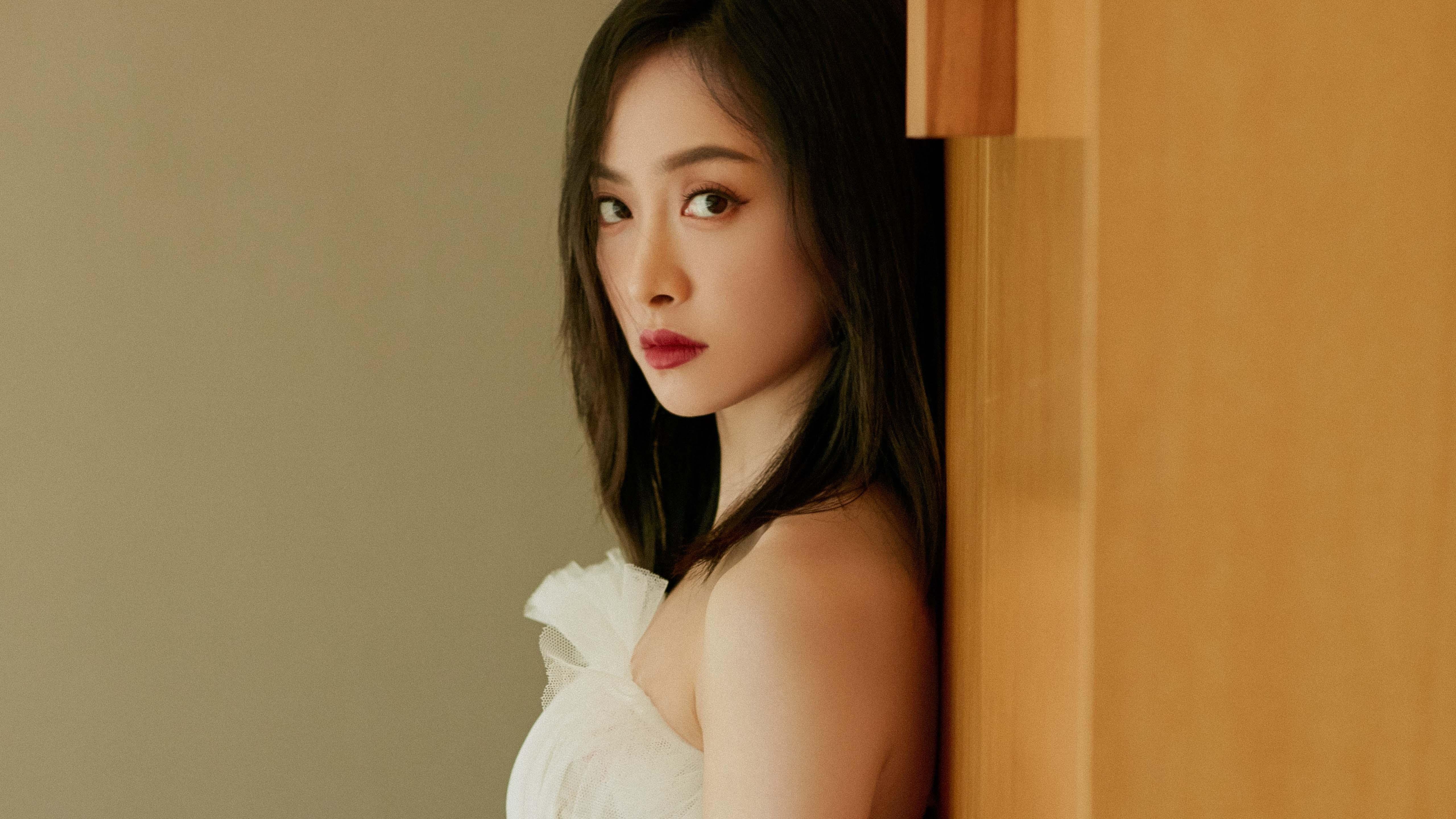 双城记，当里斯本之光熄灭巴黎，梅西在伦敦加冕